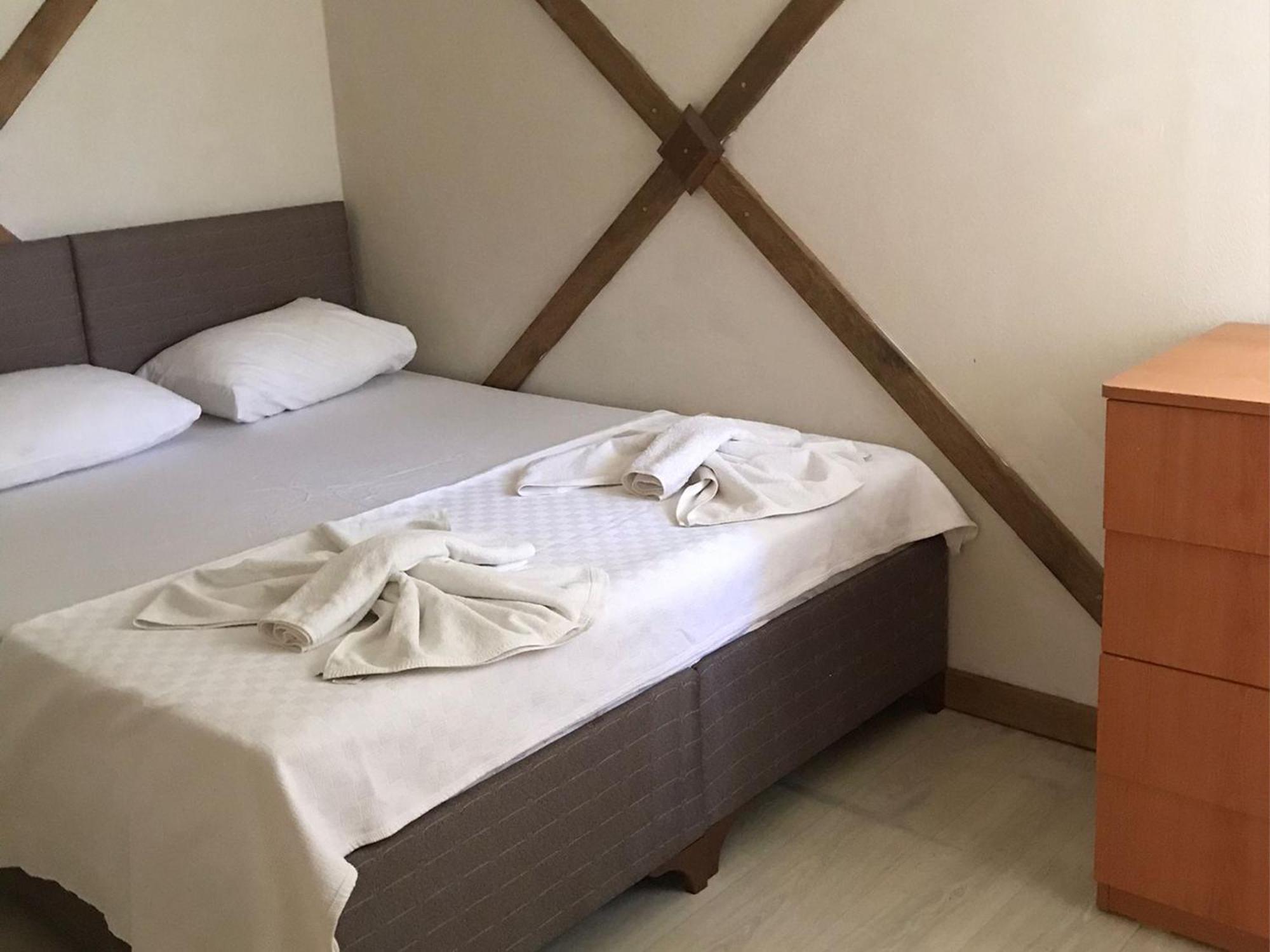 Cicek Evler Tatil Koeyue Hotel Armutlu Buitenkant foto