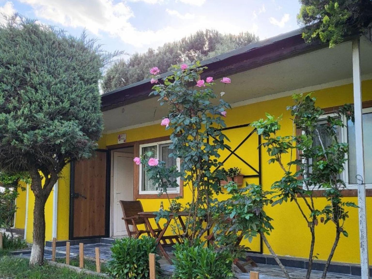 Cicek Evler Tatil Koeyue Hotel Armutlu Buitenkant foto